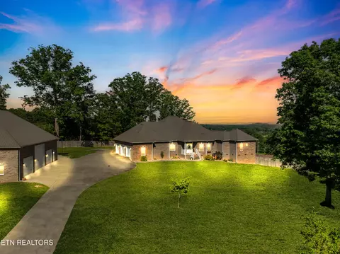 1228 Broaderick Blvd, Maryville, TN 37801