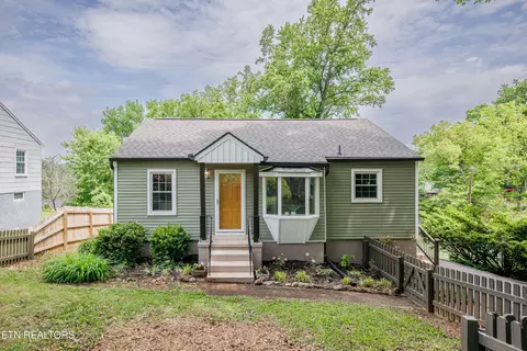 2249 Hillsboro Hts, Knoxville, TN 37920