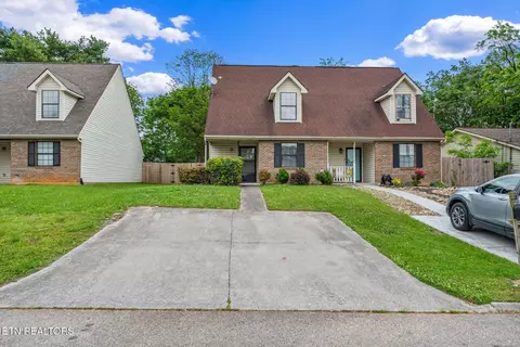 2034 Countryhill Ln, Knoxville, TN 37923