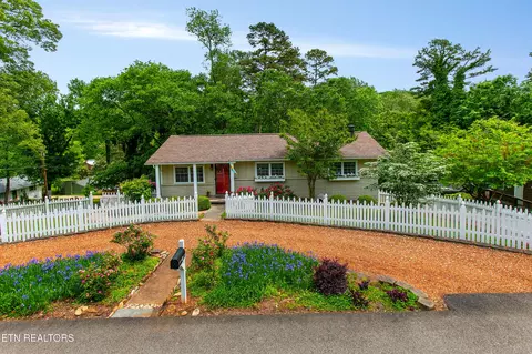 7200 Merriwood Dr, Knoxville, TN 37919