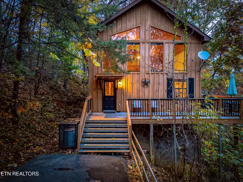 3029 Hatcher Top Rd, Sevierville, TN 37862