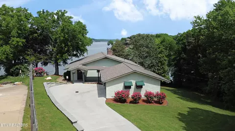 4834 Scenic Point Loop, Louisville, TN 37777