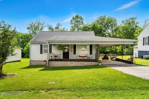 118 Lee Dr, Lenoir City, TN 37771