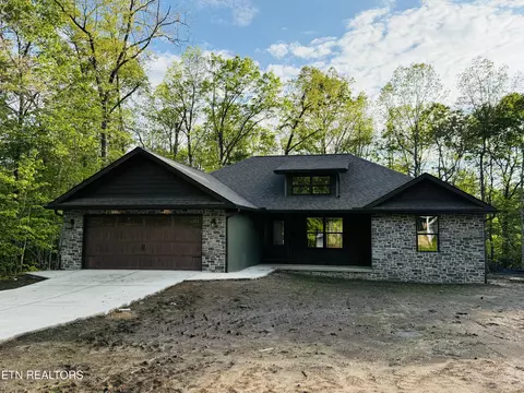 710 Westchester Dr, Crossville, TN 38558