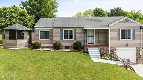6202 Thomas Rd, Knoxville, TN 37920
