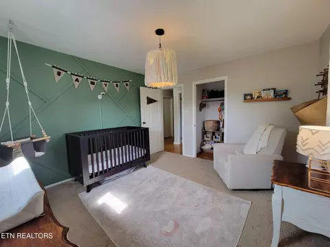 Bedroom - 8008 Sharp Rd, Powell, TN 37849 photo 3 of 7