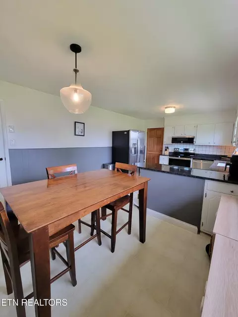 Dining - 8008 Sharp Rd, Powell, TN 37849 photo 1 of 1