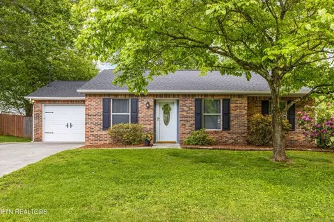 1713 Sundrop Dr, Knoxville, TN 37921