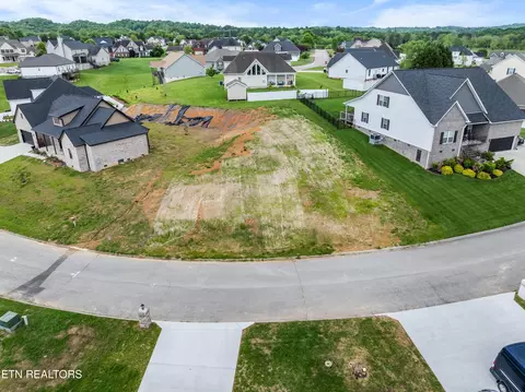 601 Running Brook Dr, Strawberry Plains, TN 37871