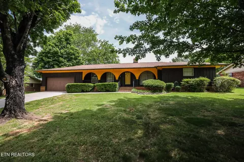 930 Radnor Rd, Maryville, TN 37804