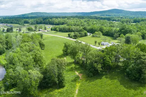 12420 Old Kentucky Rd, Walling, TN 38587 photo 29