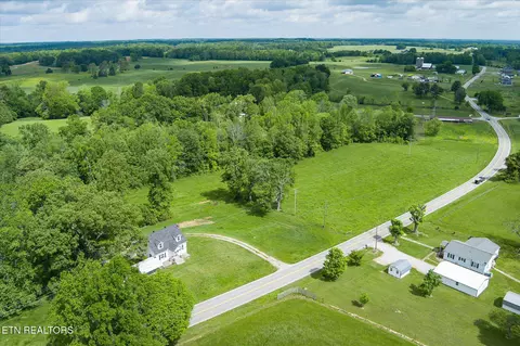 12420 Old Kentucky Rd, Walling, TN 38587 photo 26