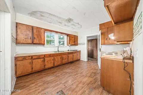 12420 Old Kentucky Rd, Walling, TN 38587 photo 11