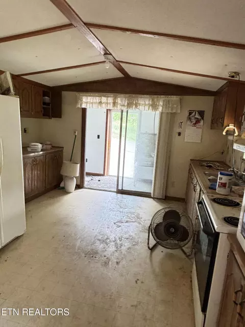 Kitchen - 595 Cross Rd, Bean Station, TN 37708 photo 2 of 3