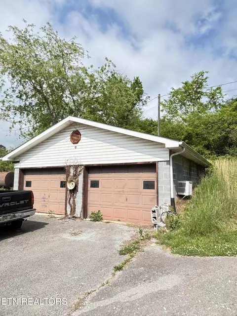 Other - 595 Cross Rd, Bean Station, TN 37708 photo 5 of 9