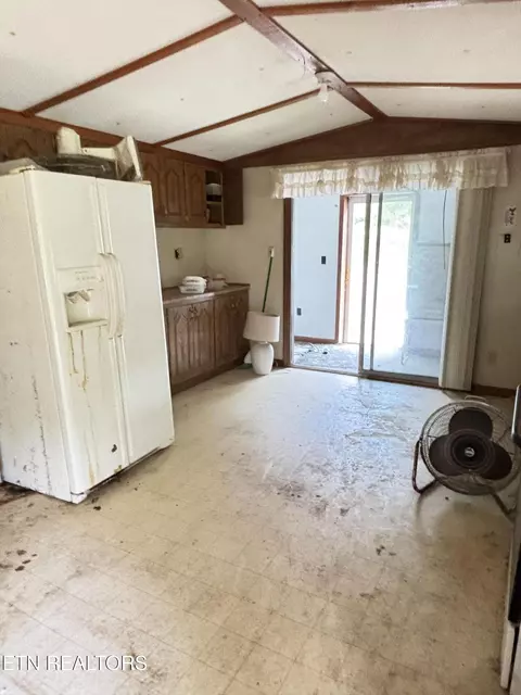Kitchen - 595 Cross Rd, Bean Station, TN 37708 photo 1 of 3