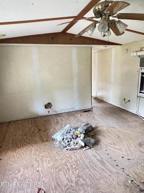 Other - 595 Cross Rd, Bean Station, TN 37708 photo 3 of 9