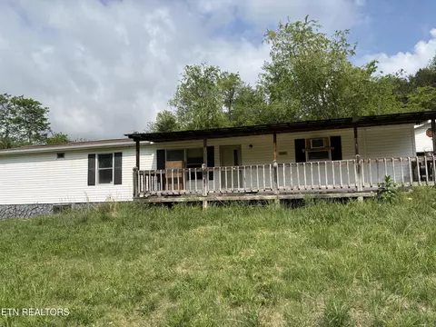 Exterior - 595 Cross Rd, Bean Station, TN 37708 photo 2 of 3