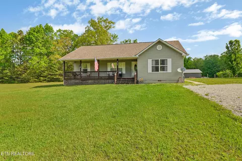 838 Buffalo Tr, Clarkrange, TN 38553 photo 3