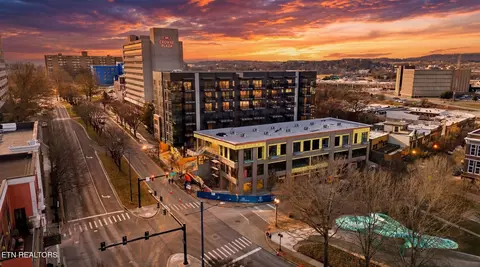 327 W Summit Hill Dr #708, Knoxville, TN 37902