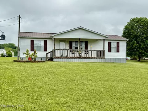 384 Whitaker Ln, Tazewell, TN 37879