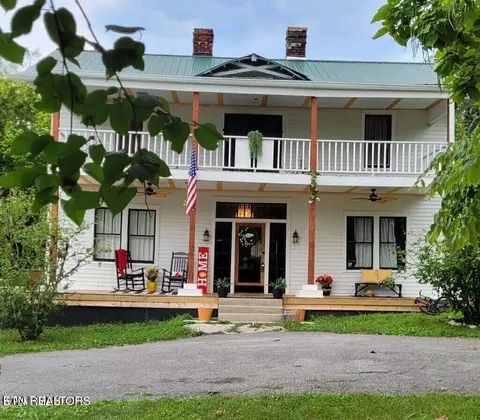 2175 Lone Mountain Rd, Tazewell, TN 37879