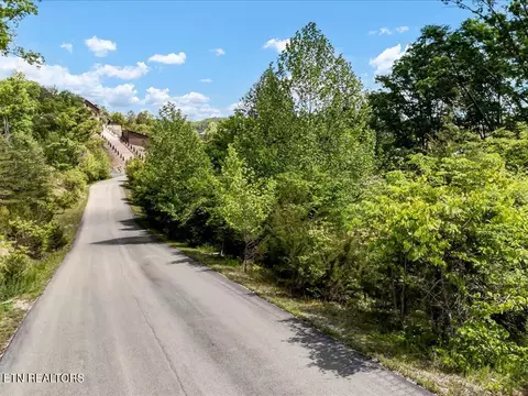 lot23 Emerald Pionte Blvd, Sevierville, TN 37876