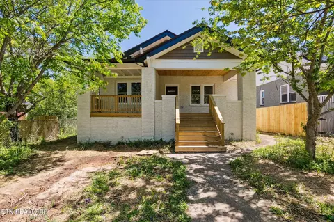 2412 Linden Ave, Knoxville, TN 37917