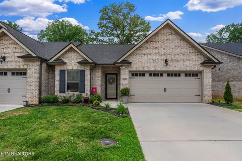 5923 Knox Hill Way, Knoxville, TN 37912