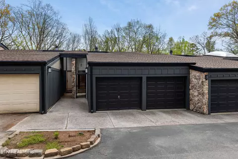 2013 Cherokee Bluff Dr, Knoxville, TN 37920