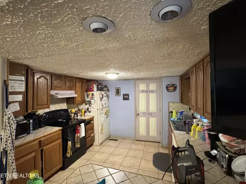 3441 Glendale Rd, Bybee, TN 37713 photo 5