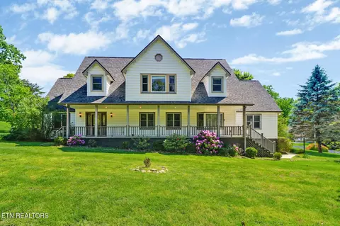 11 Kingsboro Ln, Crossville, TN 38558