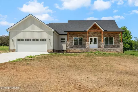 273 Sugar Maple Ct, Madisonville, TN 37354