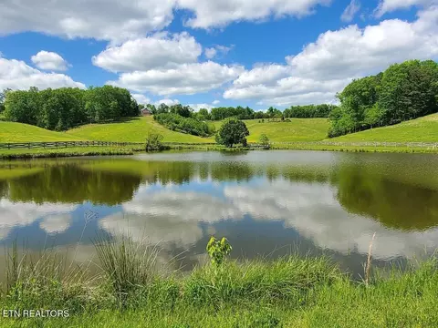 873 Airport Rd, Oneida, TN 37841