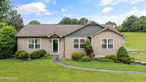 417 Smoky View Estates Dr, Maryville, TN 37801