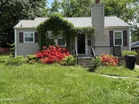 410 W Young High Pike, Knoxville, TN 37920