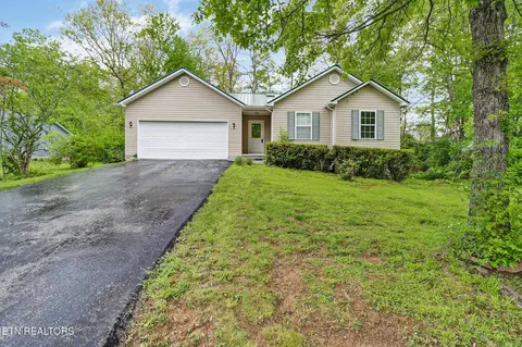 148 Chelsea Dr, Crossville, TN 38555