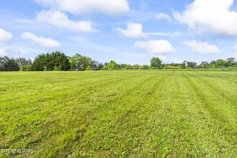 7807 Gibbs Rd, Corryton, TN 37721 photo 14