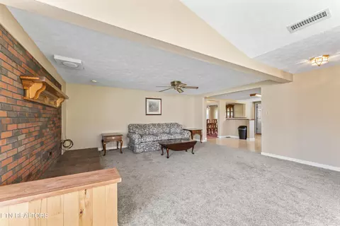 7807 Gibbs Rd, Corryton, TN 37721 photo 17