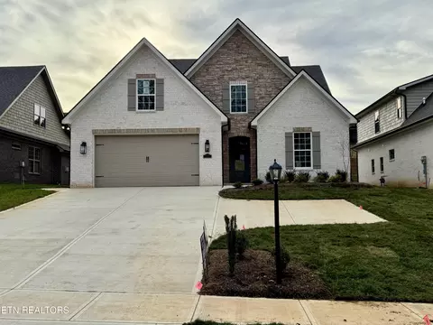 2125 Mission Hill Ln, Knoxville, TN 37932