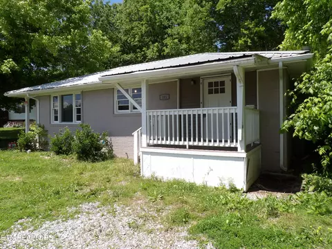 202 Ingram St, Madisonville, TN 37354