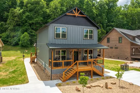 3121 Cherokee Valley Dr, Sevierville, TN 37862