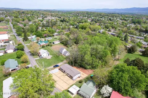 View/Area - 622 E Barton Ridge Rd, Greeneville, TN 37745 photo 3 of 5