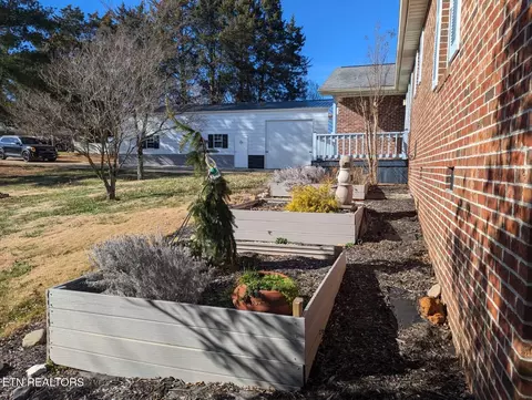 Exterior - 2512 May Rd, Talbott, TN 37877 photo 5 of 5