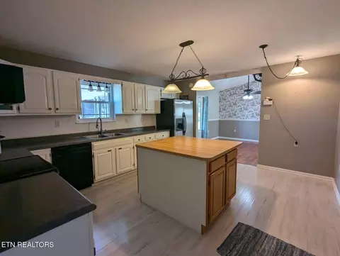 Kitchen - 2512 May Rd, Talbott, TN 37877 photo 3 of 3