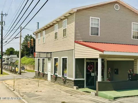 202 N Broadstreet, New Tazewell, TN 37825