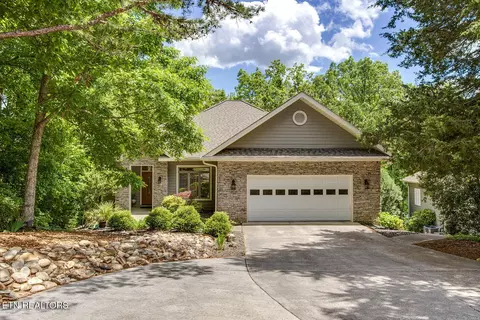 401 Shawnee Pl, Loudon, TN 37774