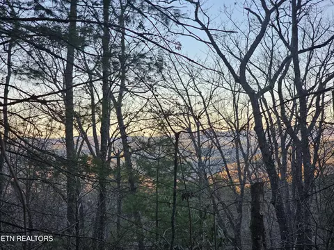 120 Greystone Way, Townsend, TN 37882