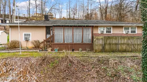 131 Scott Rd, Harriman, TN 37748