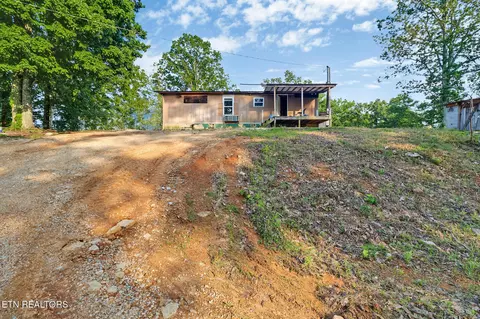 558 New Hope Rd, Rockwood, TN 37854